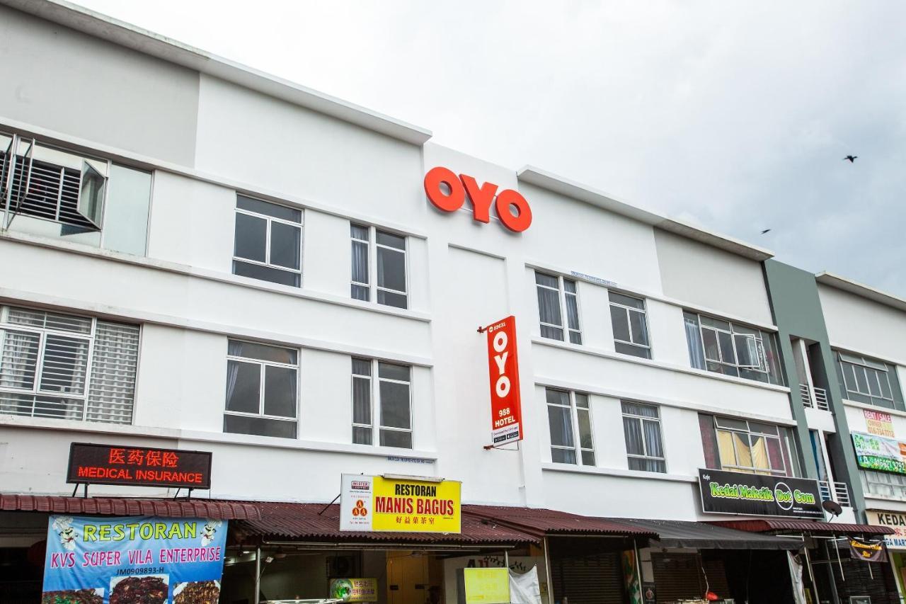 Oyo 89631 988 Hotel Johor Bahru Bagian luar foto